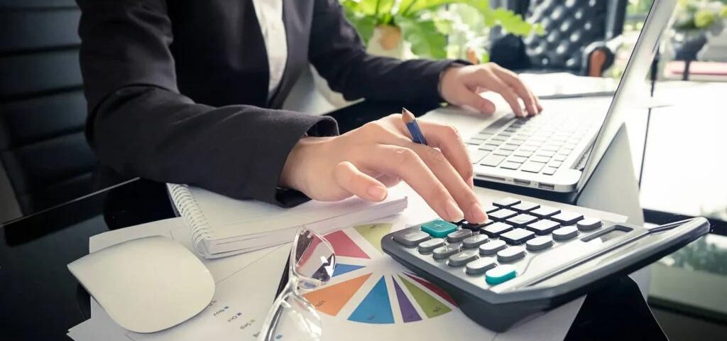 دیپلم حسابداری و آموزش مهارت‌های امور مالی